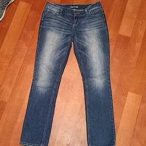 Comfy straight leg jeans with stretch